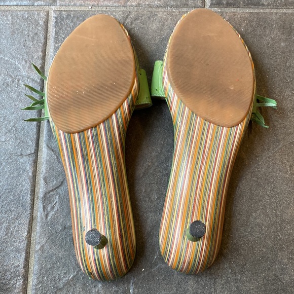 Sandals - Picture 4 of 4